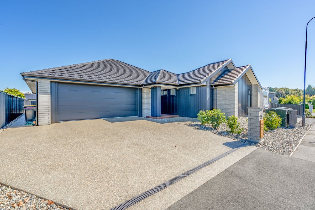 27 Northside Drive, Waikiwi, Invercargill - Carousel 2