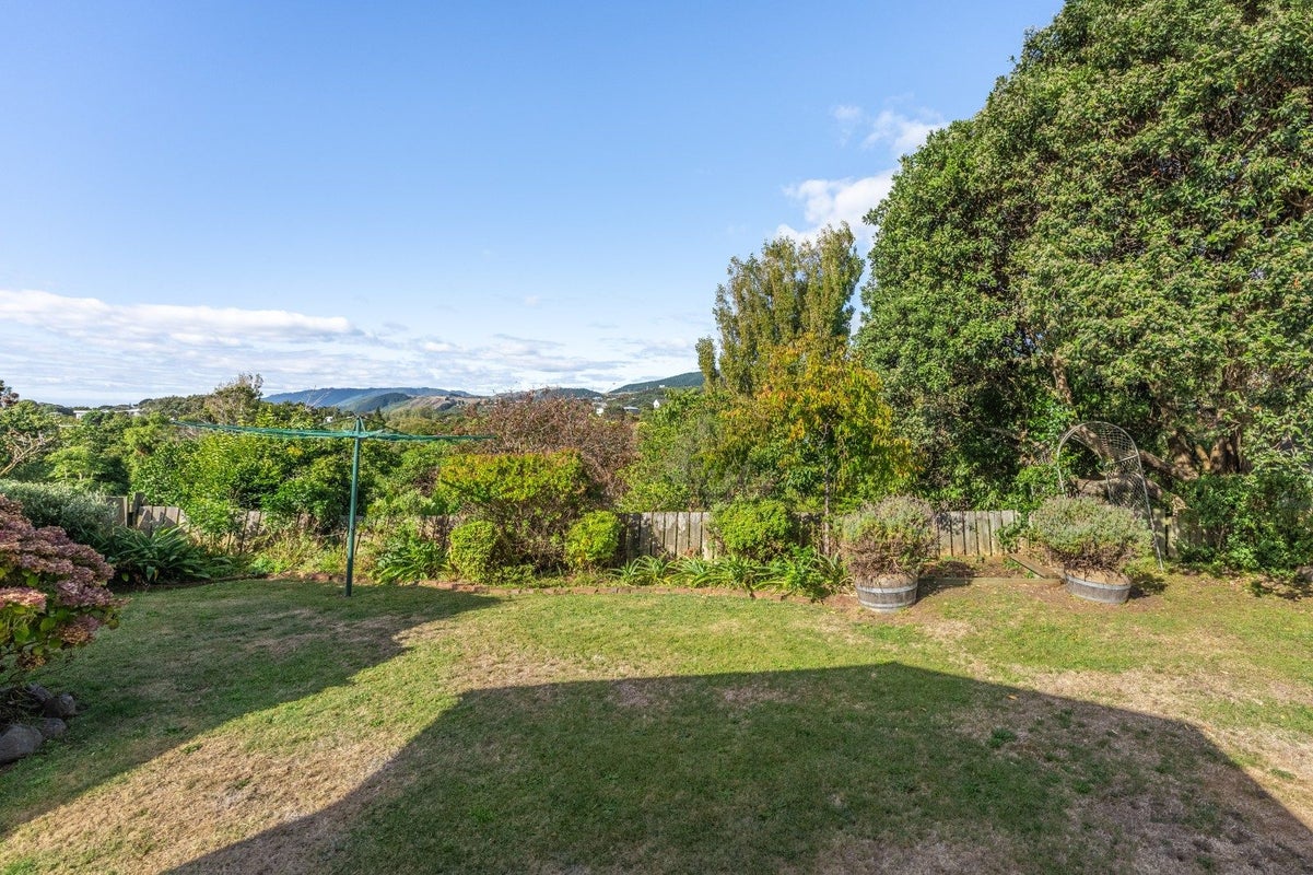 59 Dale Road, Raumati South, Paraparaumu - Carousel 24
