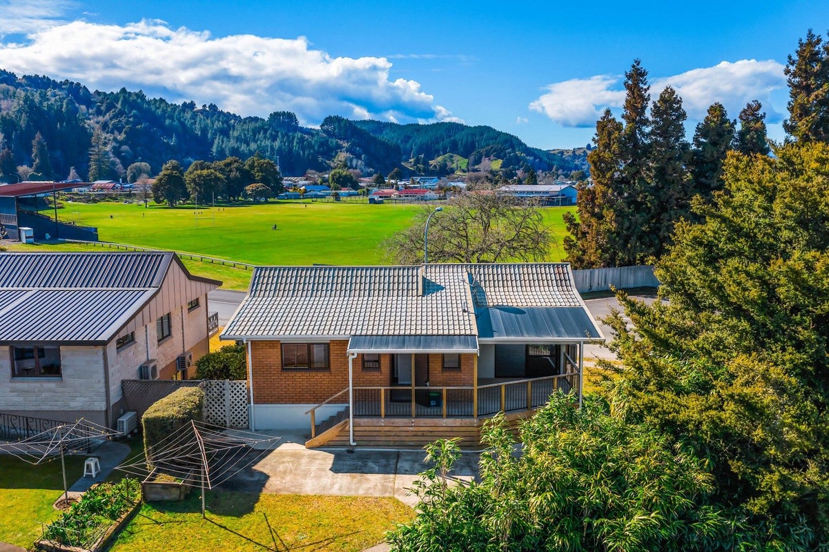 53 Morero Terrace, Taumarunui, Taumarunui - Carousel 2