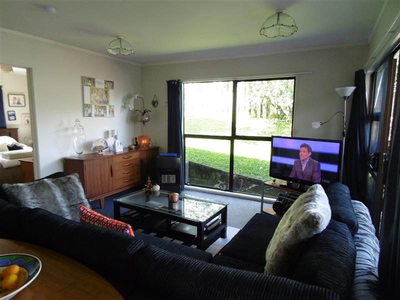1 Walnut Lane, Browns Bay, Auckland - Carousel 2
