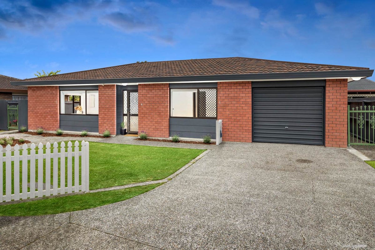 5/39 Swanson Road, Henderson, Auckland - Carousel 2