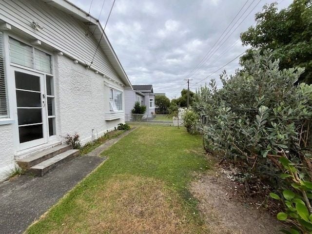 13 Kiwi Street, Alicetown, Lower Hutt - Carousel 12