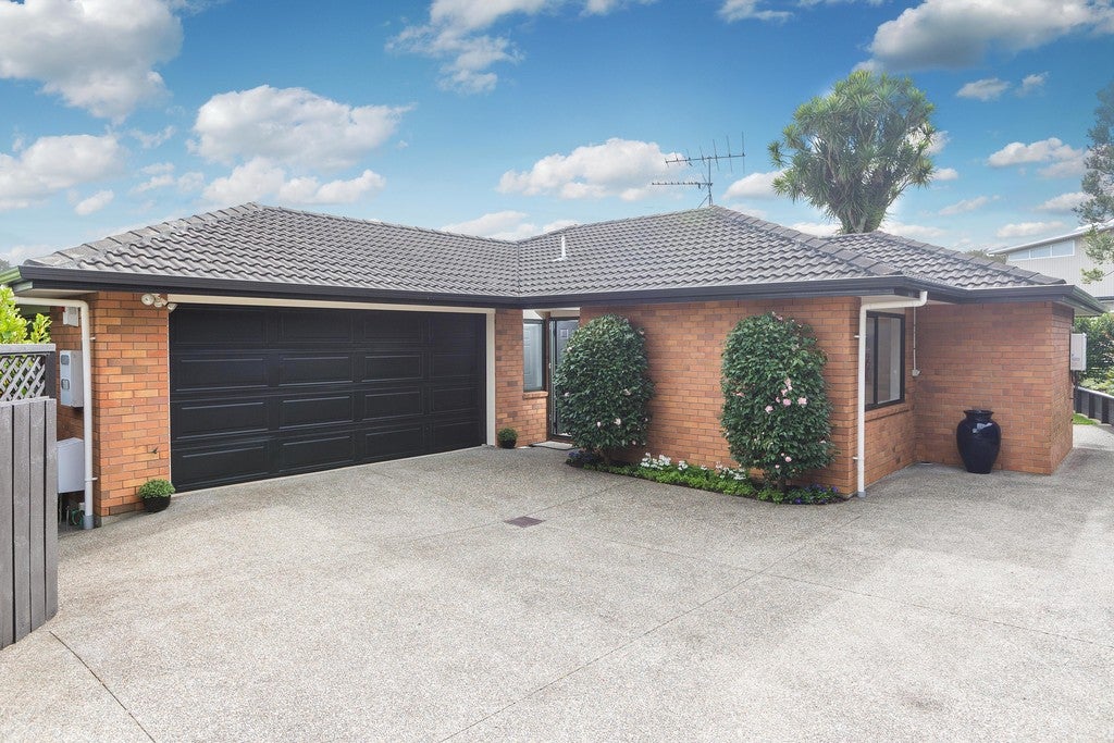 8A Kinder Place, Meadowbank, Auckland - Carousel 1