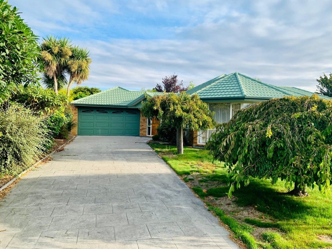 2 Lexington Place, Shirley, Christchurch - Carousel 1