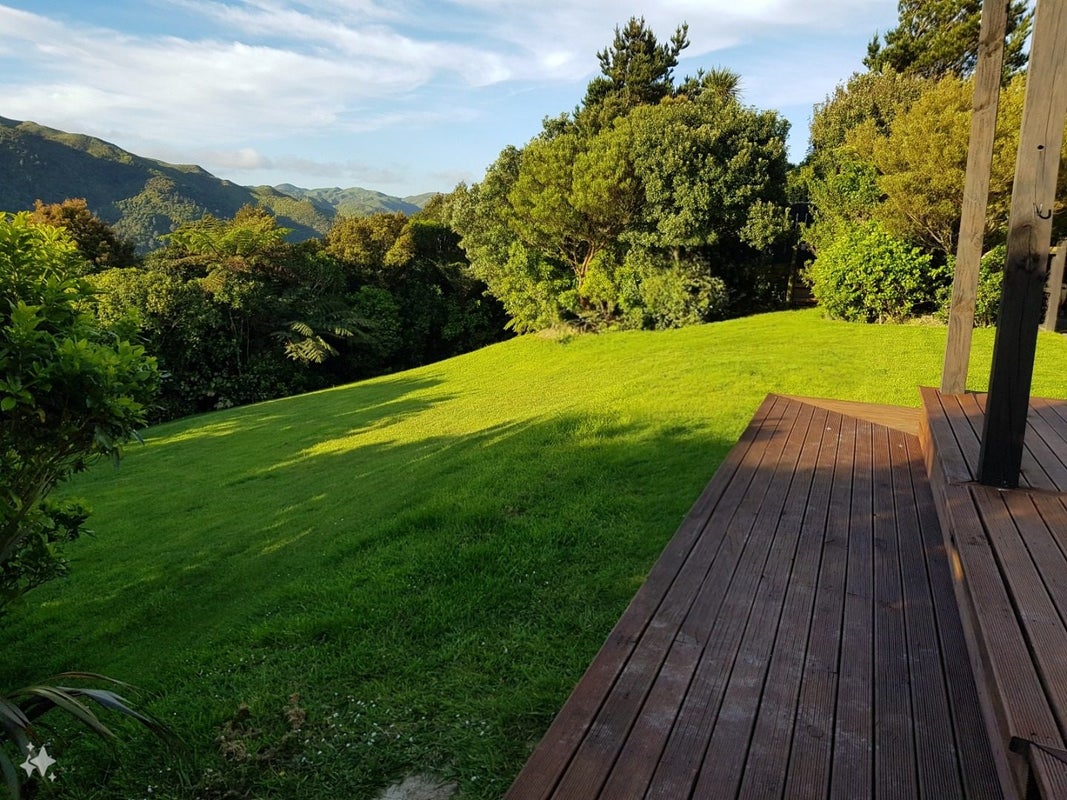 17 Wattle Grove, Maungaraki, Lower Hutt - Carousel 21