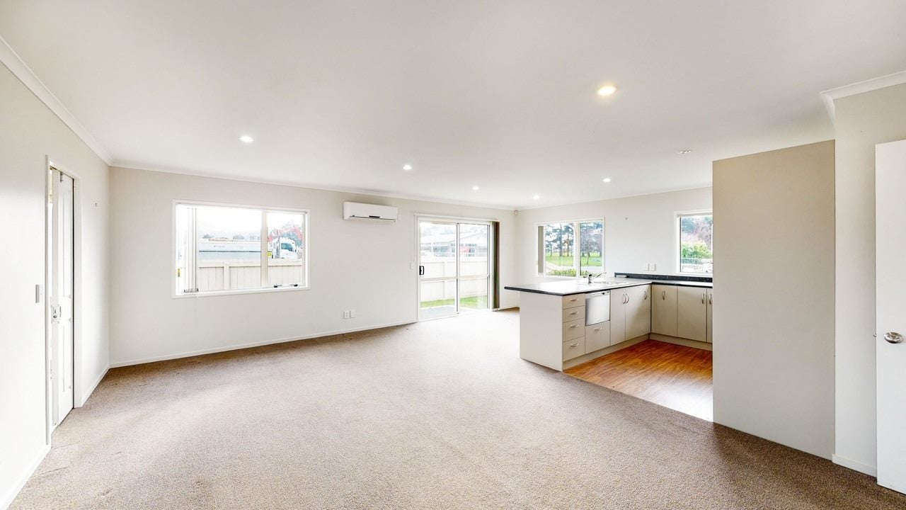 50 Woodland Mews, Wainuiomata, Lower Hutt - Carousel 2