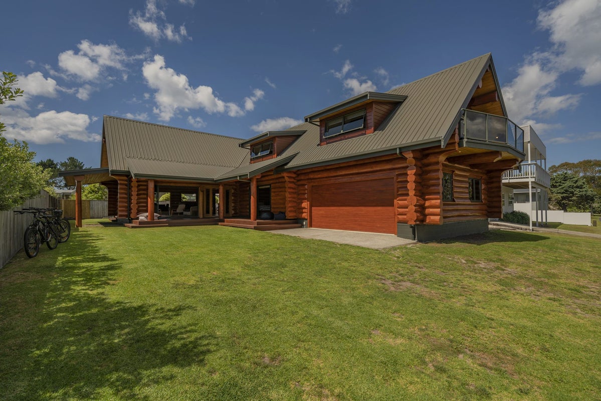 658 Matarangi Drive, Matarangi, Whitianga - Carousel 1