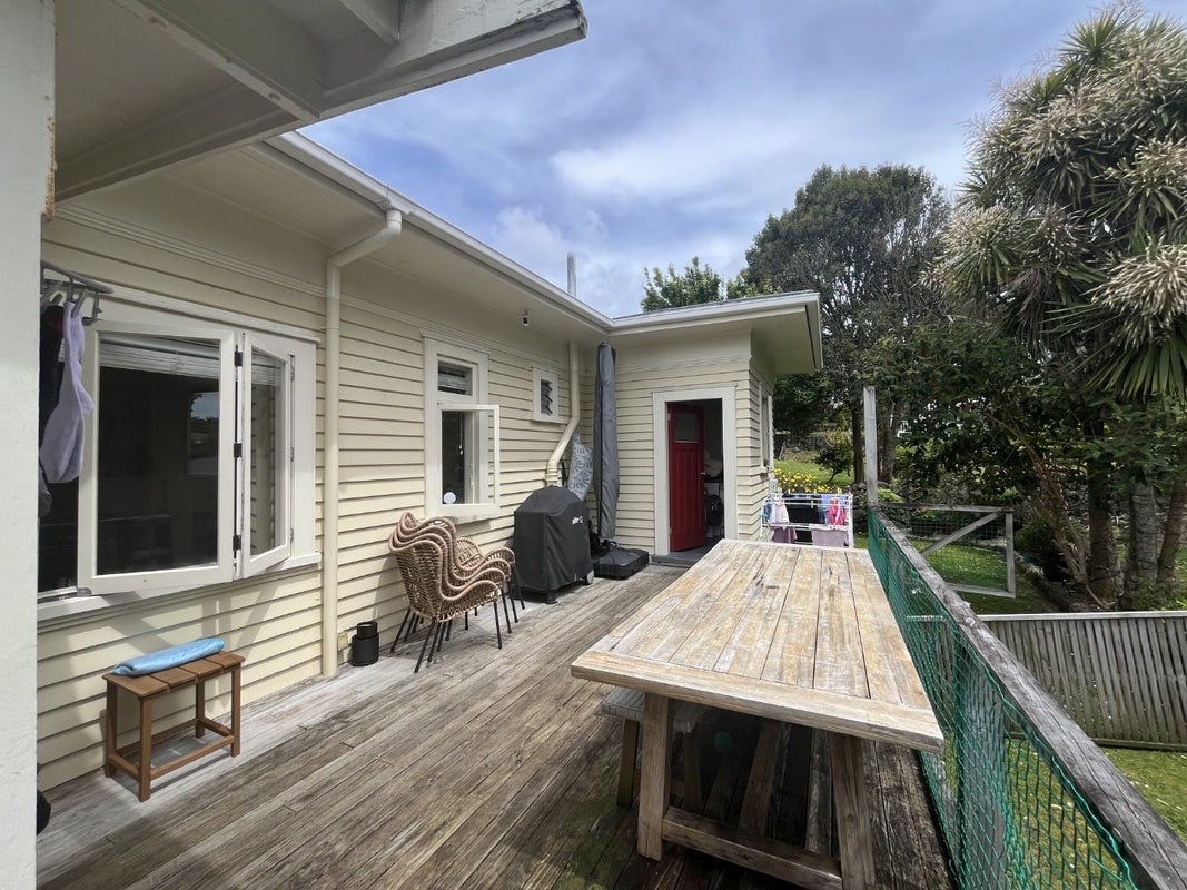11 Garry Road, Mount Eden, Auckland - Carousel 11
