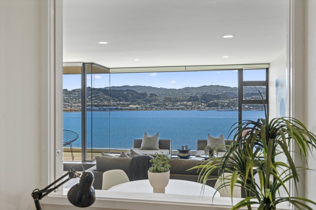 2/61 Maupuia Road, Maupuia, Wellington - Carousel 2