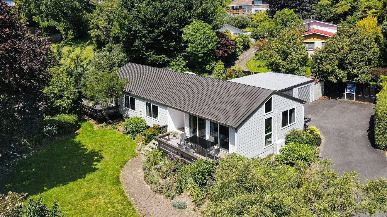 3B Blackmore Drive, Lynmore, Rotorua - Carousel 1