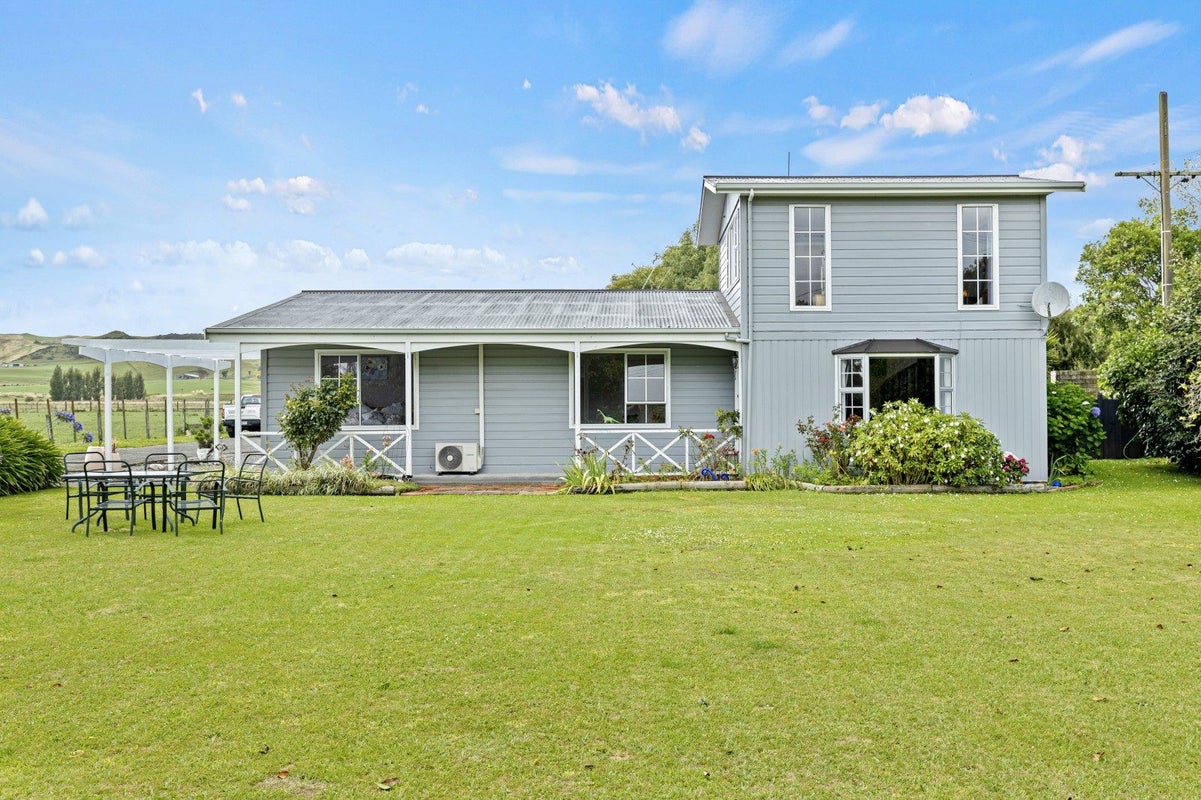 40 Haunui Road, Whangaehu - Carousel 1