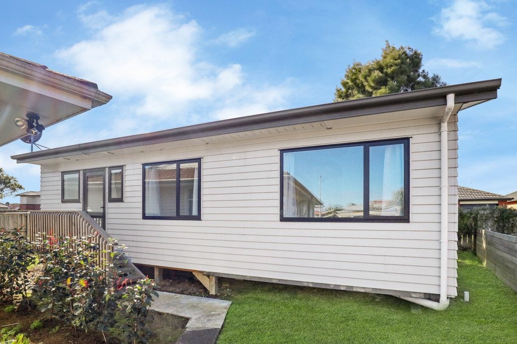 22 Donnell Avenue, Favona, Auckland - Carousel 1