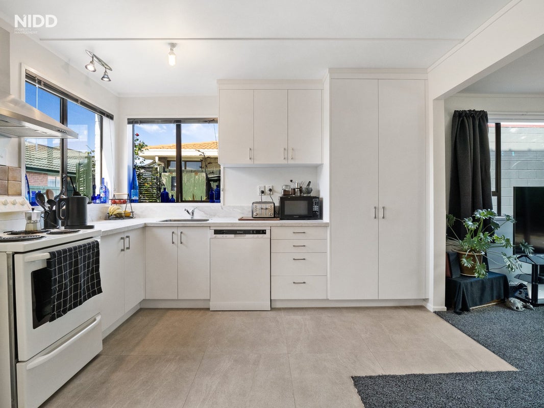 27C Prince Albert Road, Saint Kilda, Dunedin - Carousel 1