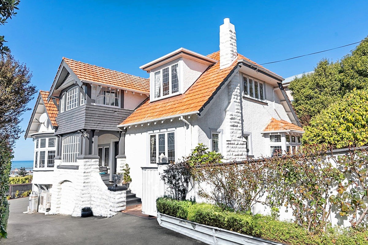 11 Ure Street, South Hill, Oamaru - Carousel 1
