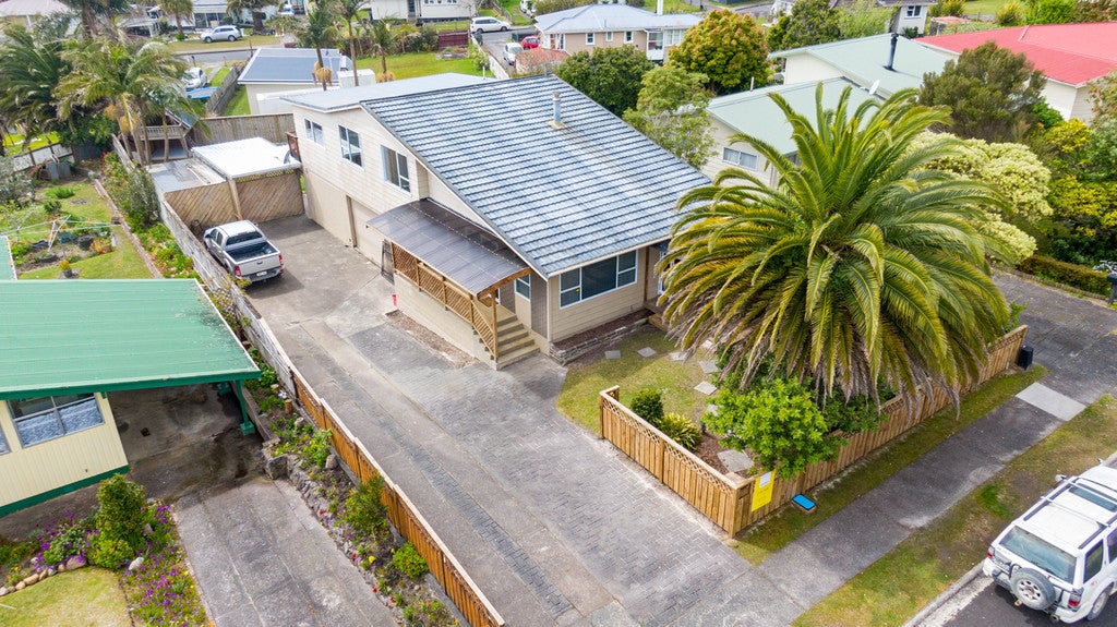 11 Masfen Terrace, Kaitaia, Kaitaia - Carousel 1