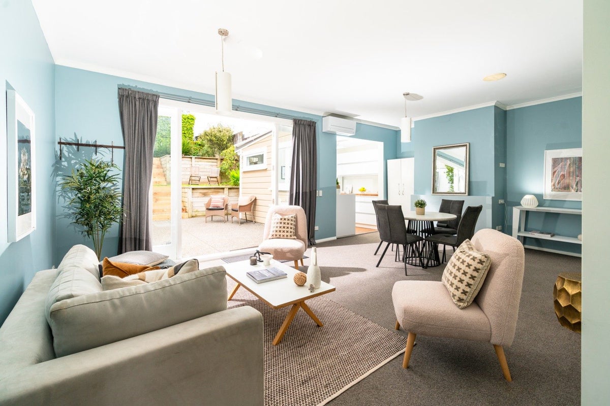 38 Edinburgh Terrace, Berhampore, Wellington - Carousel 1
