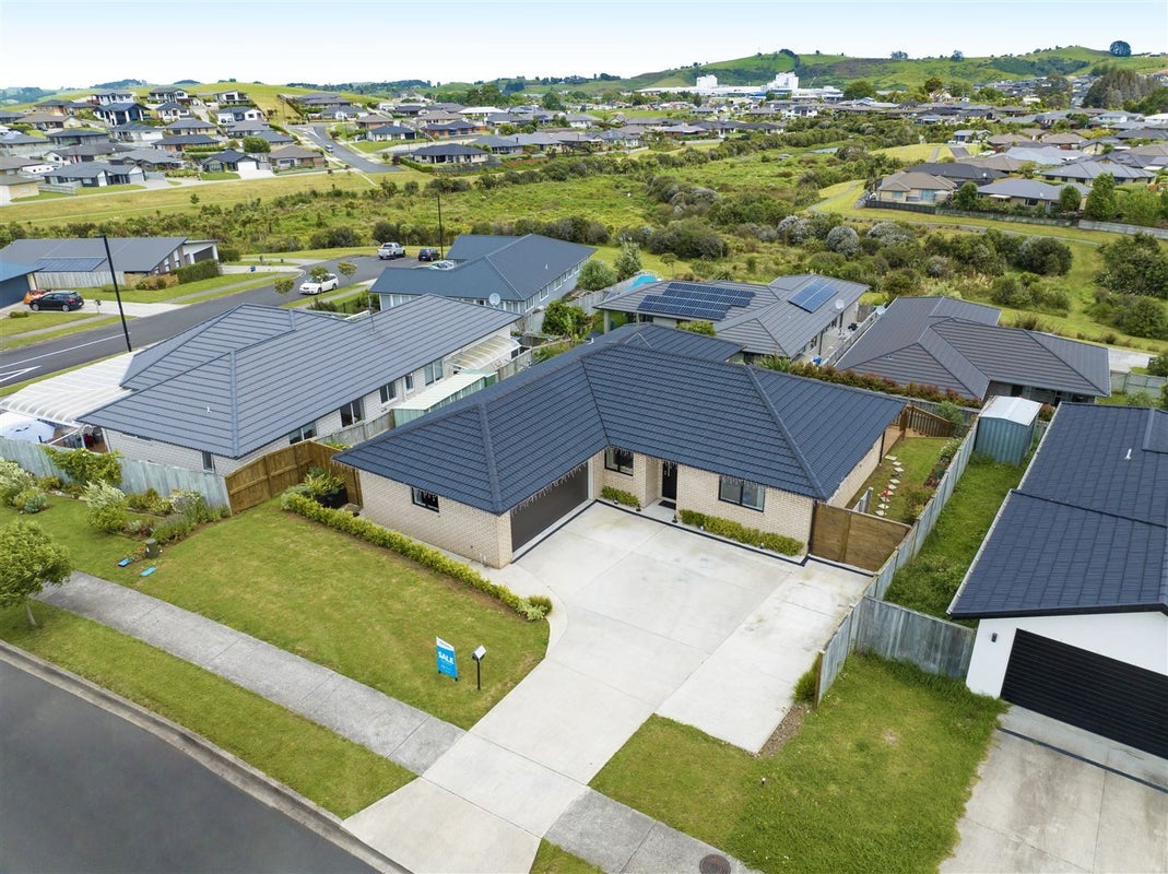 36 Raithburn Terrace, Pokeno - Carousel 1