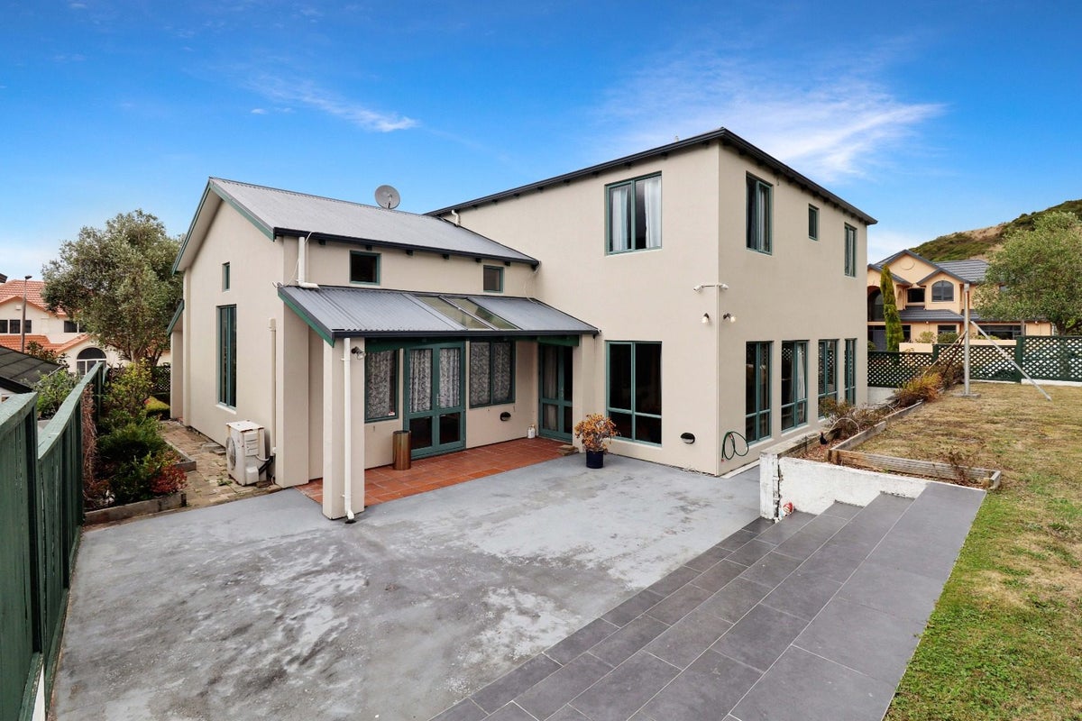 10 Waverton Terrace, Churton Park, Wellington - Carousel 15