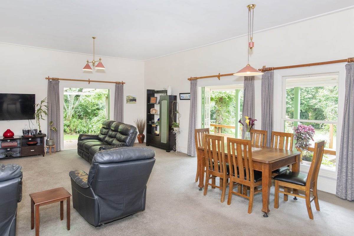249 Valley Road, Mangapapa, Gisborne - Carousel 2