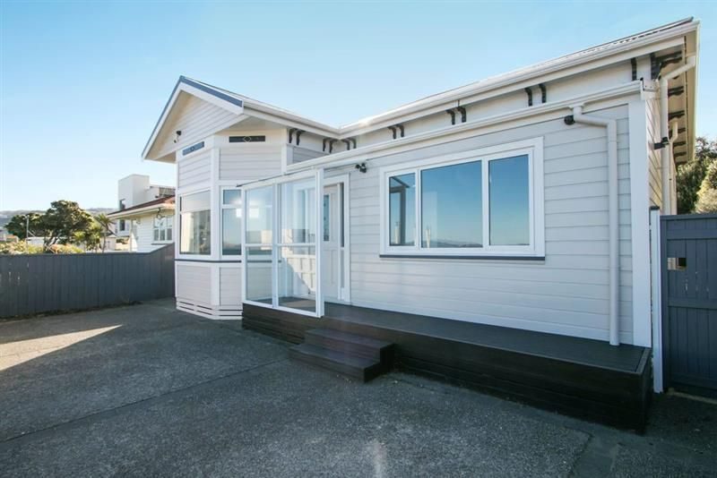 173 The Esplanade, Petone, Lower Hutt - Carousel 20