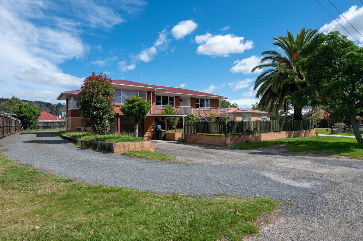 25 Sala Street, Whakarewarewa, Rotorua - Carousel 1