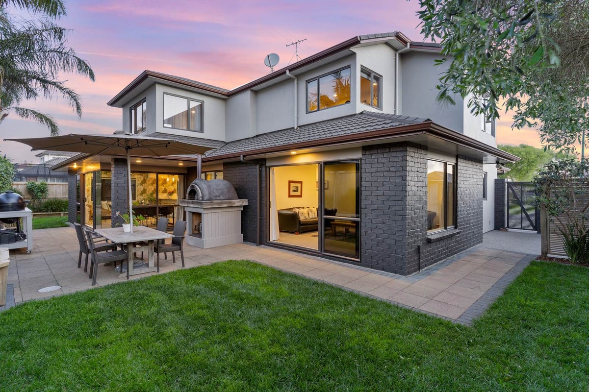 7 Borthwick Close, Flat Bush, Auckland - Carousel 2