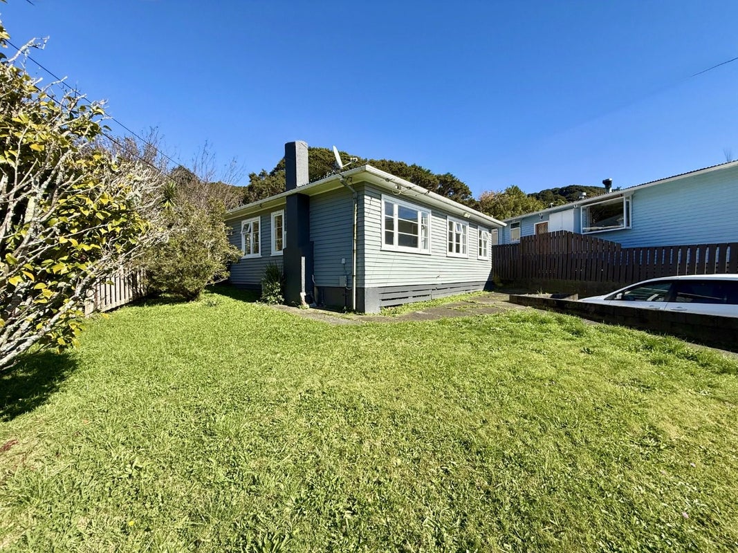 17 Karaka Street, Wainuiomata, Lower Hutt - Carousel 1