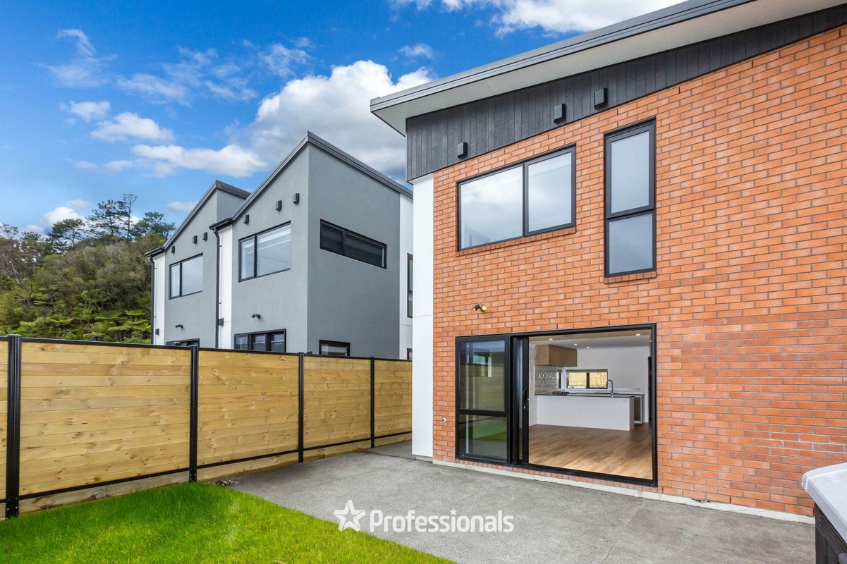 3 Joseph Bolton Crescent, Wallaceville, Upper Hutt - Carousel 25