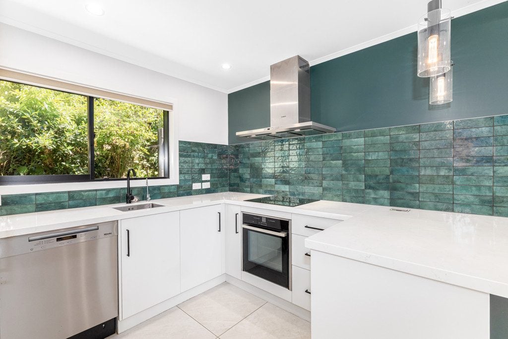 16B Nagpur Terrace, Broadmeadows, Wellington - Carousel 2