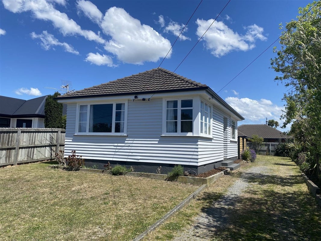 11 Woodgrove Avenue, North New Brighton, Christchurch - Carousel 1