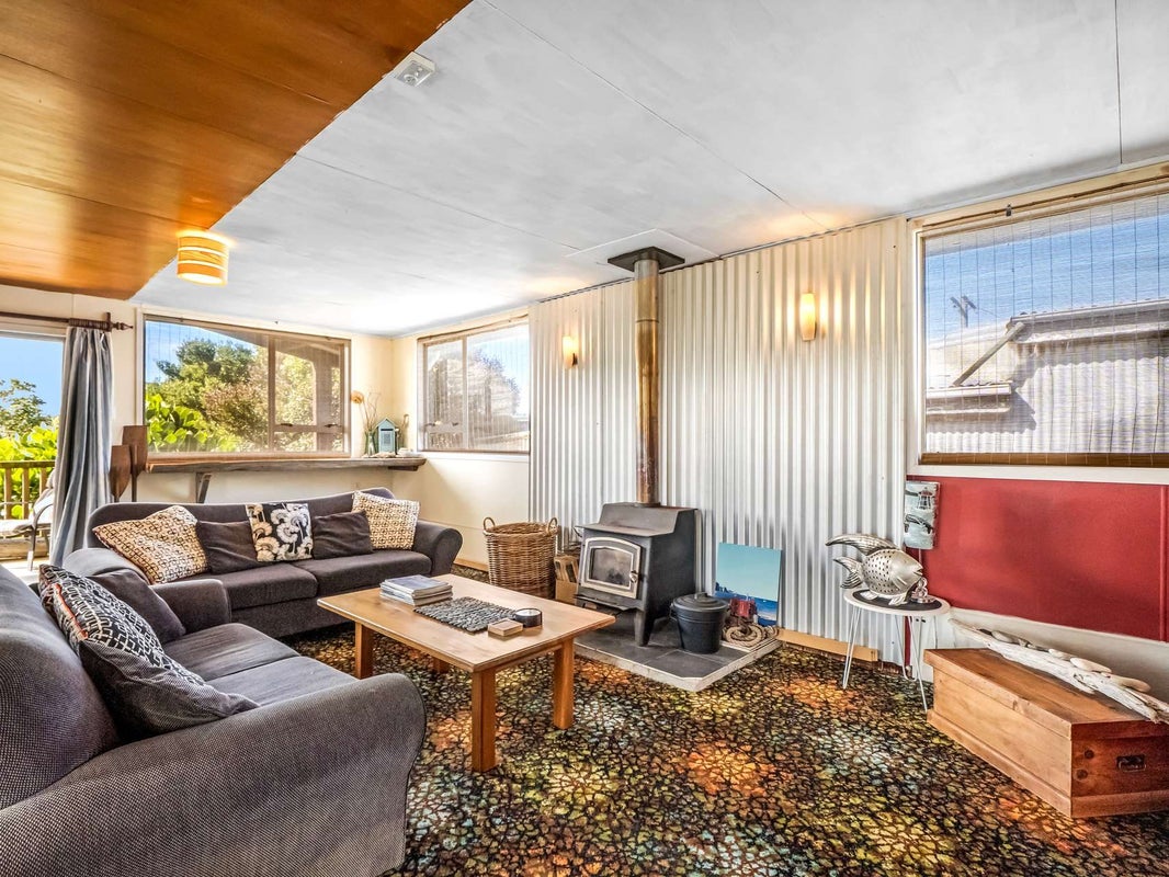 16 Hall Street, Motunau, Greta Valley - Carousel 2