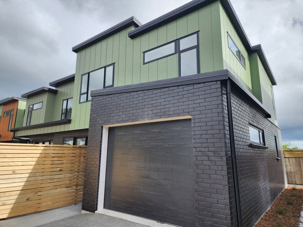 8/7 Johnston Grove, Taita, Lower Hutt - Carousel 2