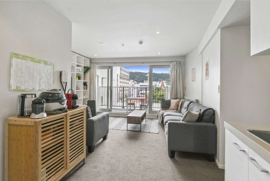 809/74 Taranaki Street, Te Aro, Wellington - Carousel 2