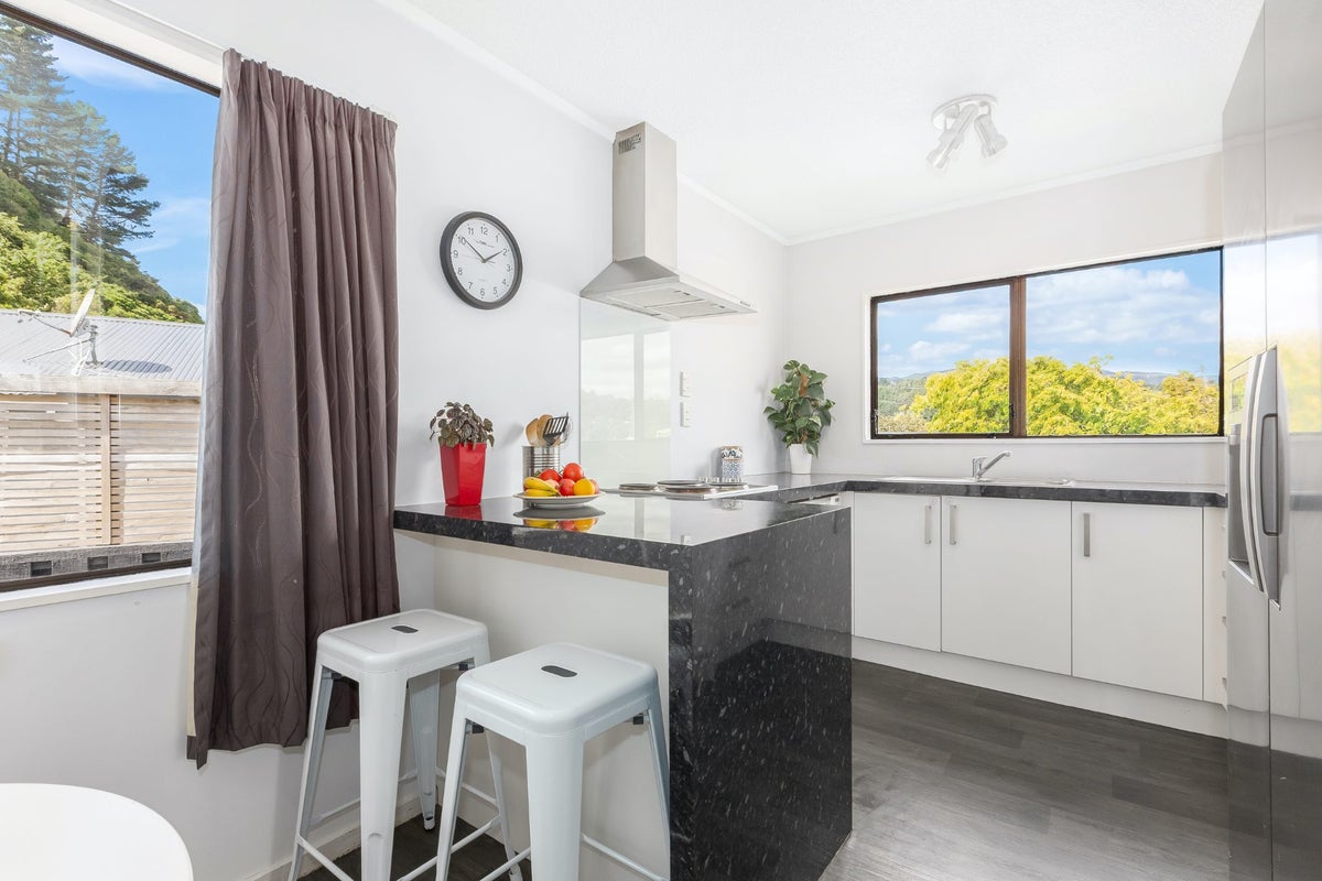 99 Gillespies Road, Birchville, Upper Hutt - Carousel 1