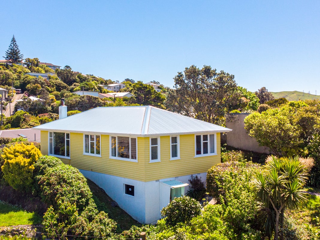 1 Clifford Road, Johnsonville, Wellington - Carousel 1