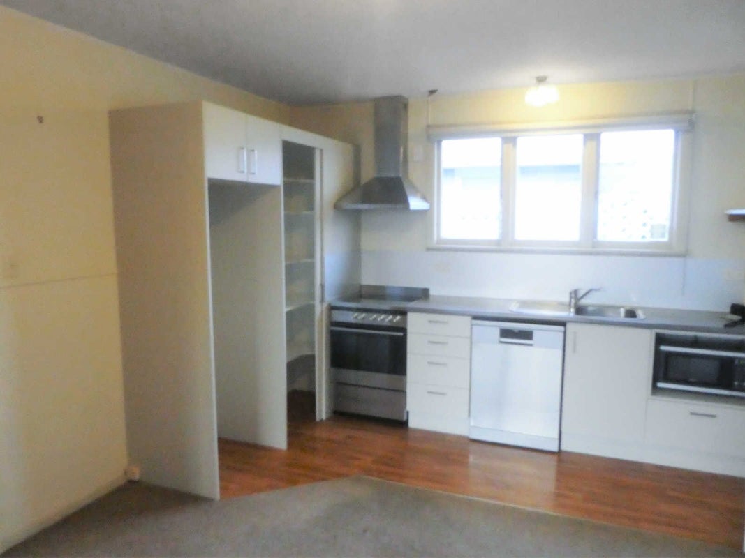2/8 Arawa Street, Shirley, Christchurch - Carousel 2