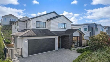33 Remuremu Street, Long Bay, Auckland - Carousel 1