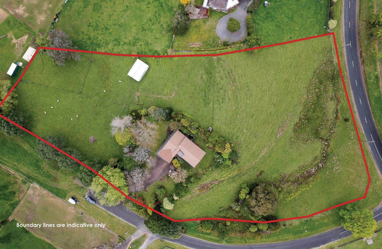16 Freeth Drive, Ridgewood, New Plymouth - Carousel 34