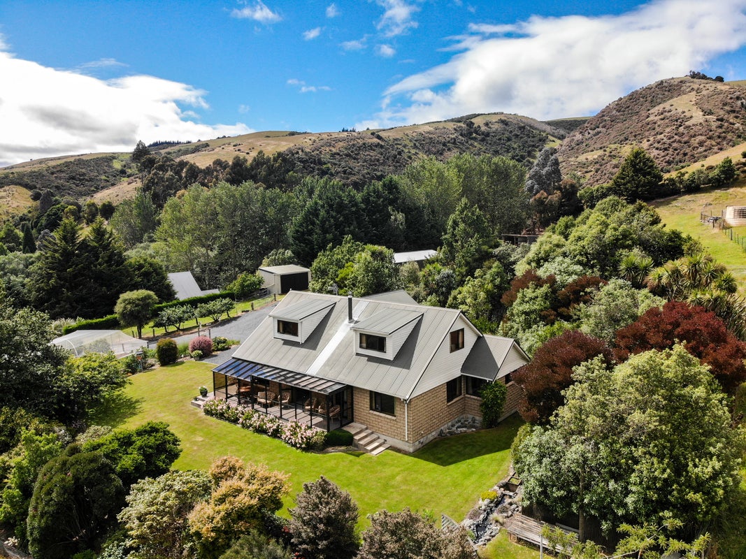 6 Peel Street, Allanton, Mosgiel - Carousel 1