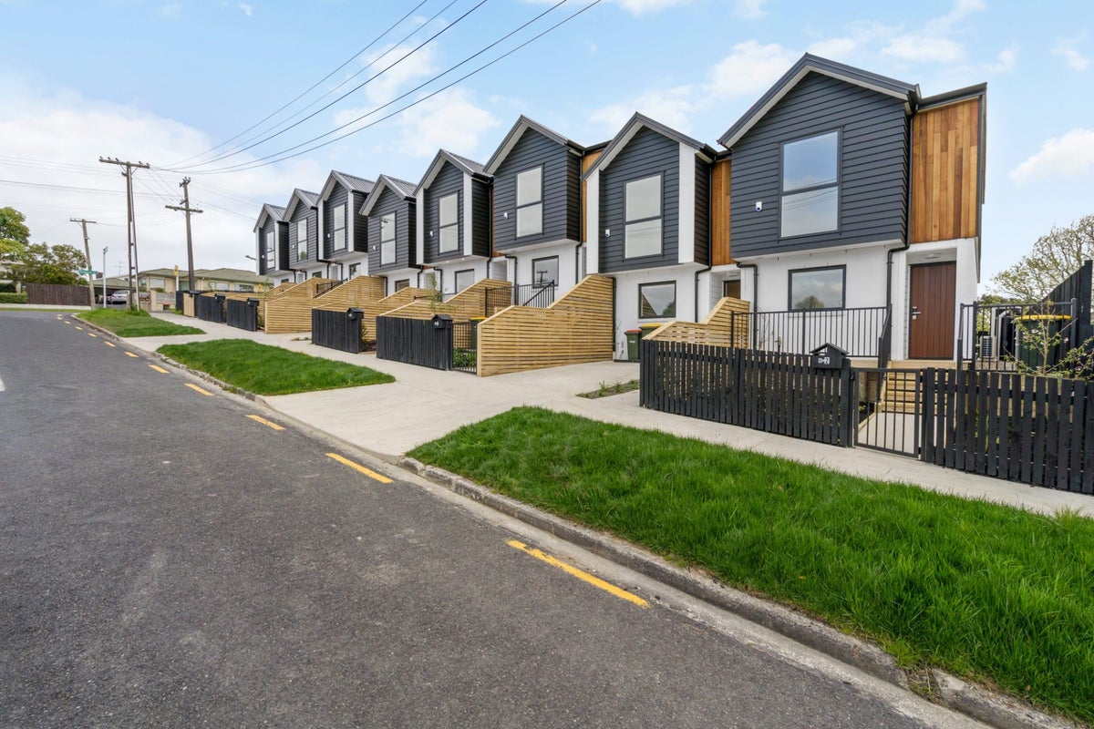 6/2 Windermere Crescent, Blockhouse Bay, Auckland - Carousel 19