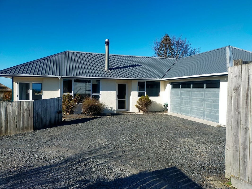 31A Lock Street, Saint Clair, Dunedin - Carousel 1