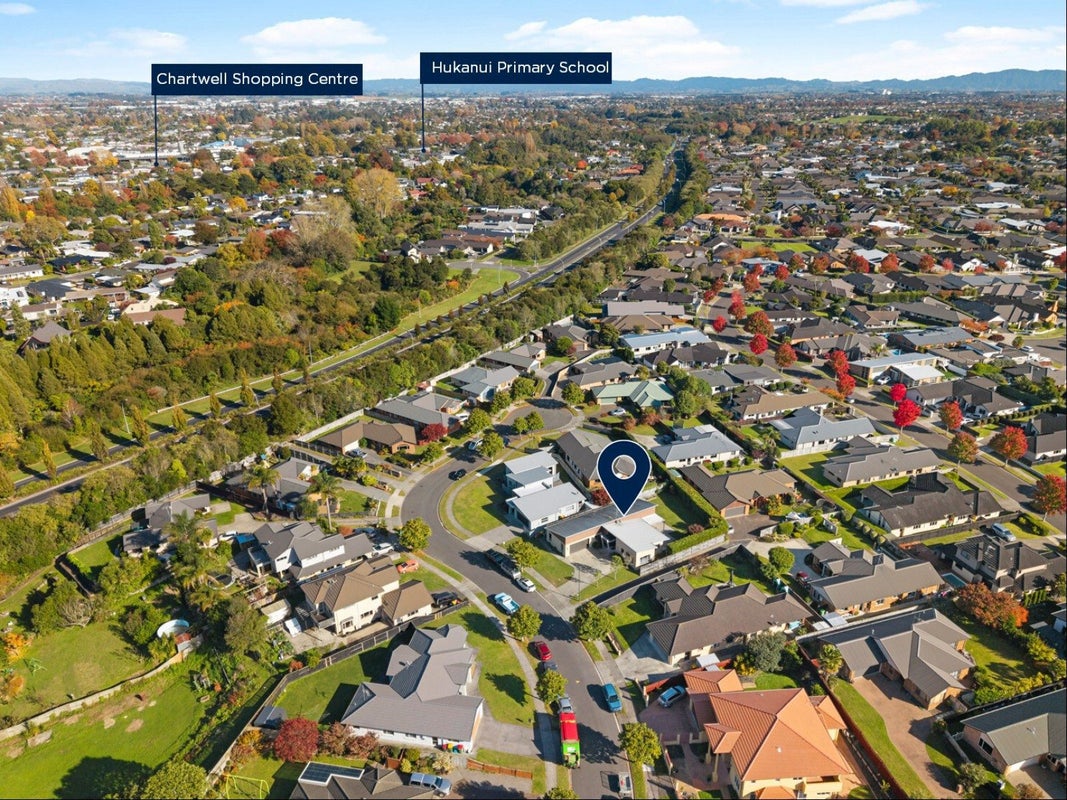 18 Milbrook Place, Chartwell, Hamilton - Carousel 20