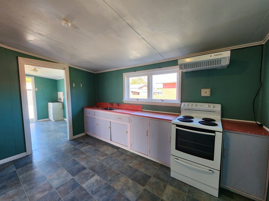 866 State Highway 7, Dobson, Grey, West Coast - Carousel 2