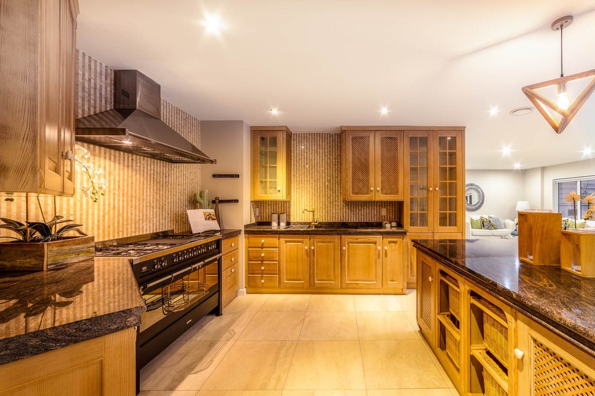 16 Ilam Lane, Fairview Heights, Auckland - Carousel 2