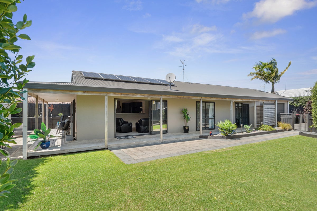 15A Pyes Pa Road, Pyes Pa, Tauranga - Carousel 1