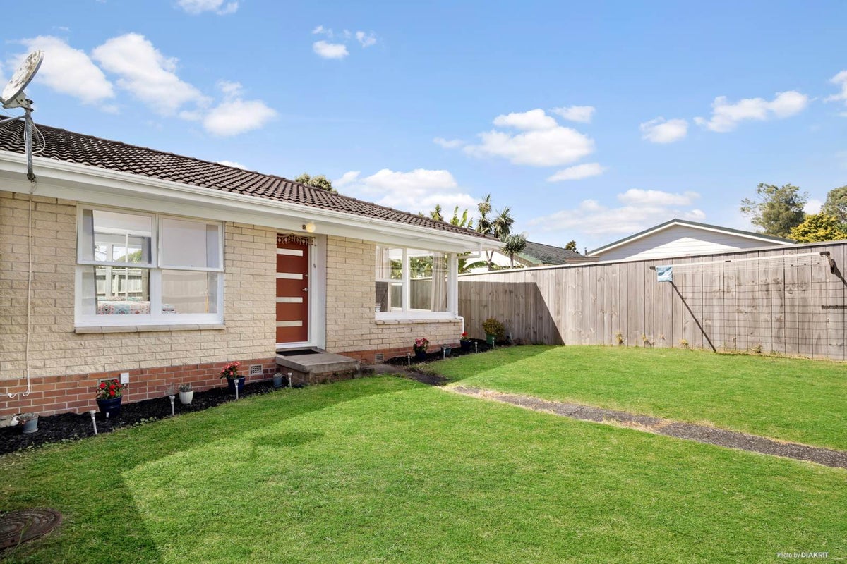 95A Verbena Road, Birkdale, Auckland - Carousel 1