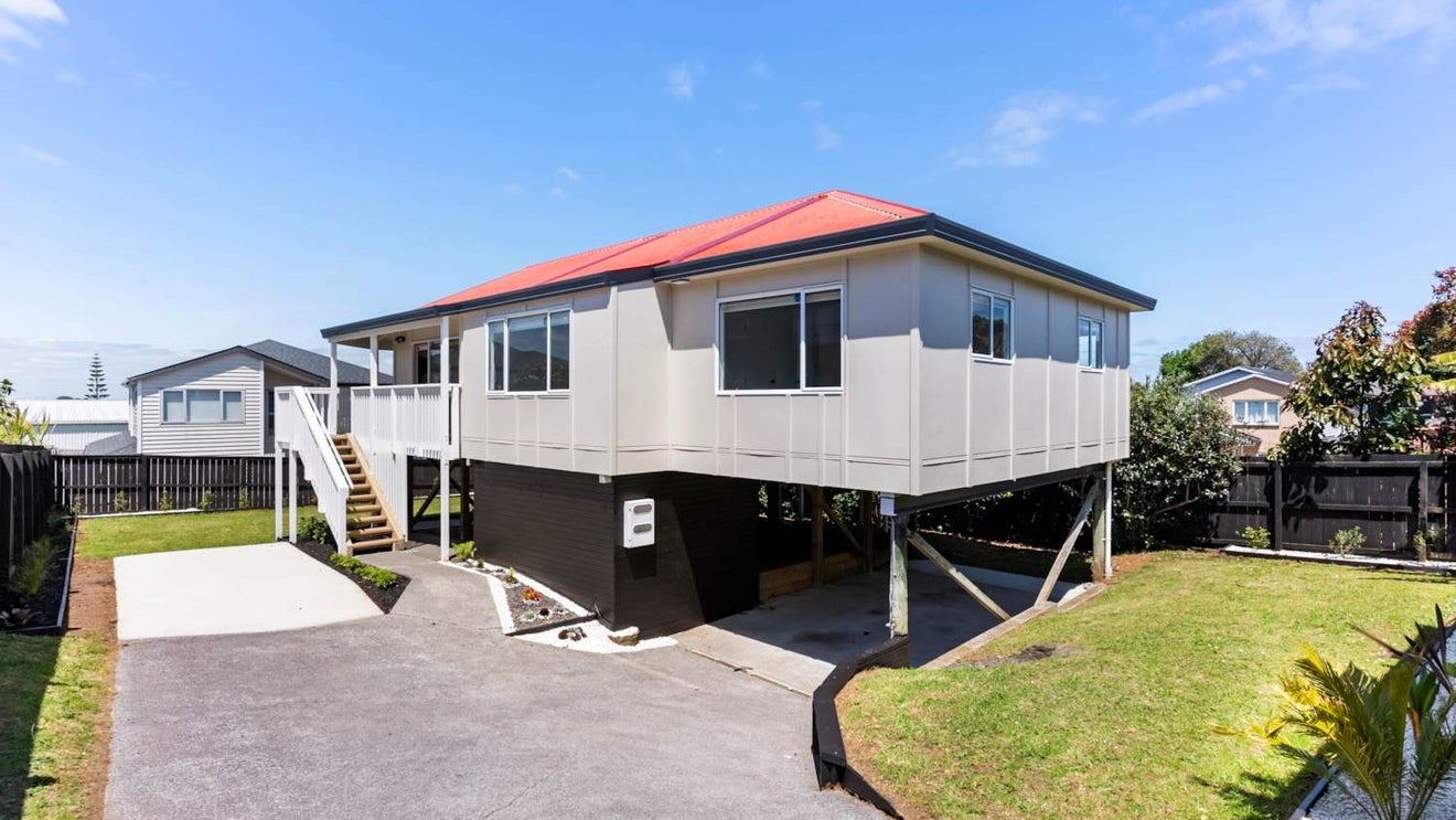 2/95 Waipuna Road, Mount Wellington, Auckland - Carousel 1