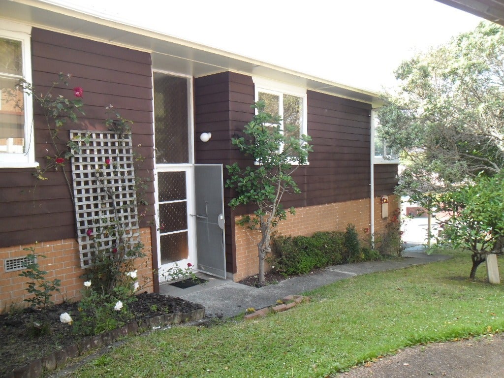 54 Bentley Avenue, Glenfield, Auckland - Carousel 1