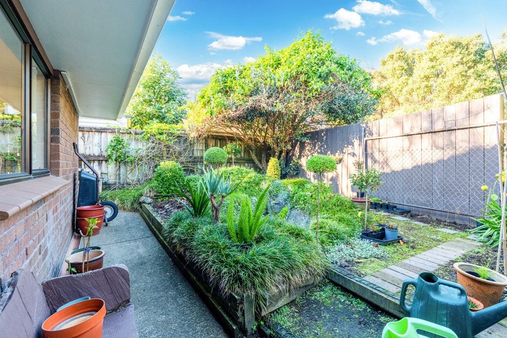 69 Walter Strevens Drive, Conifer Grove, Takanini - Carousel 29