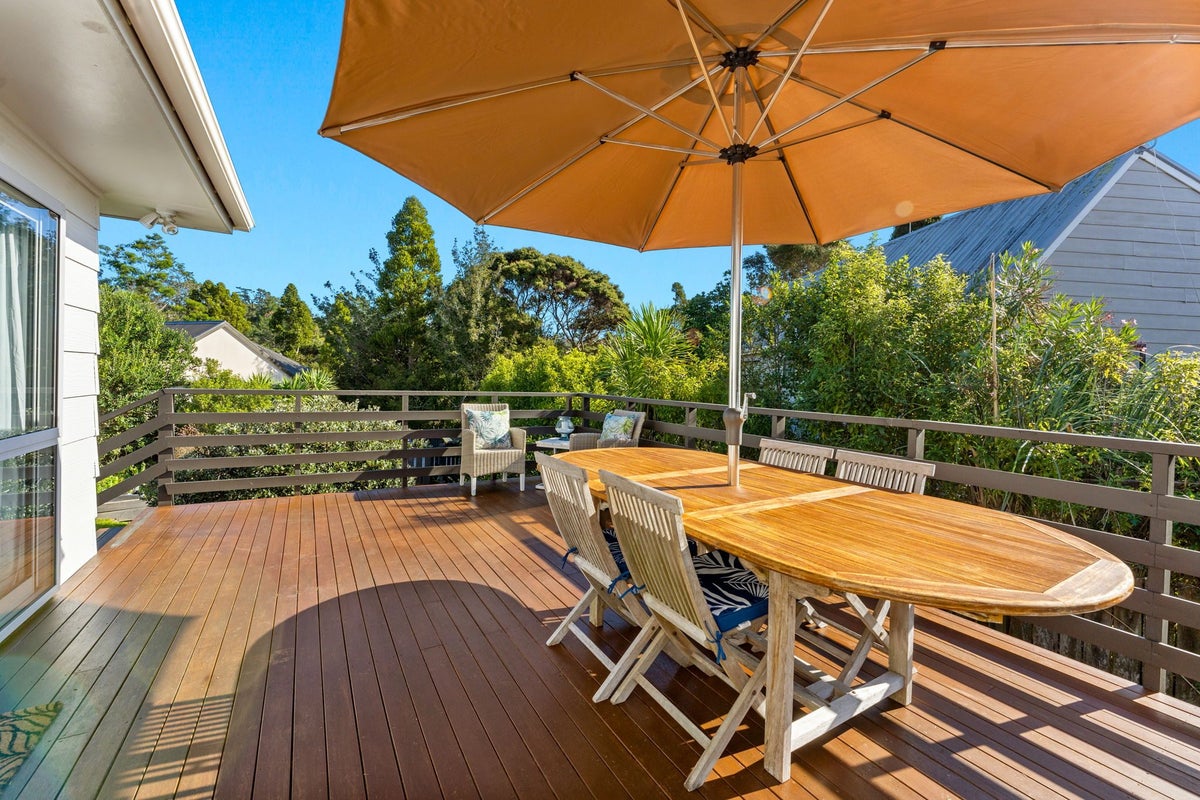 37 Gatman Street, Birkdale, Auckland - Carousel 2